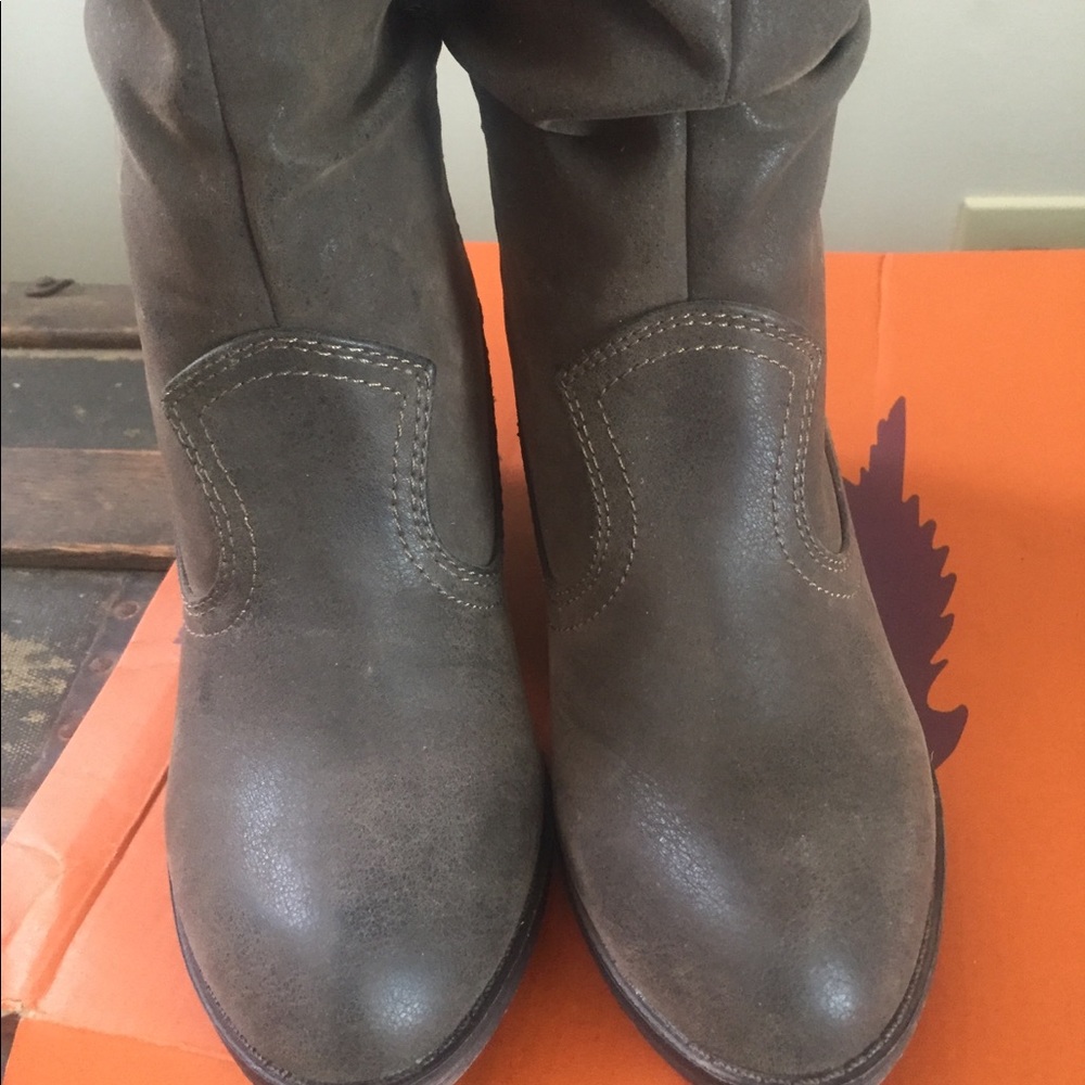 Rocket dog faux leather ankle boots - Picture 2 of 7